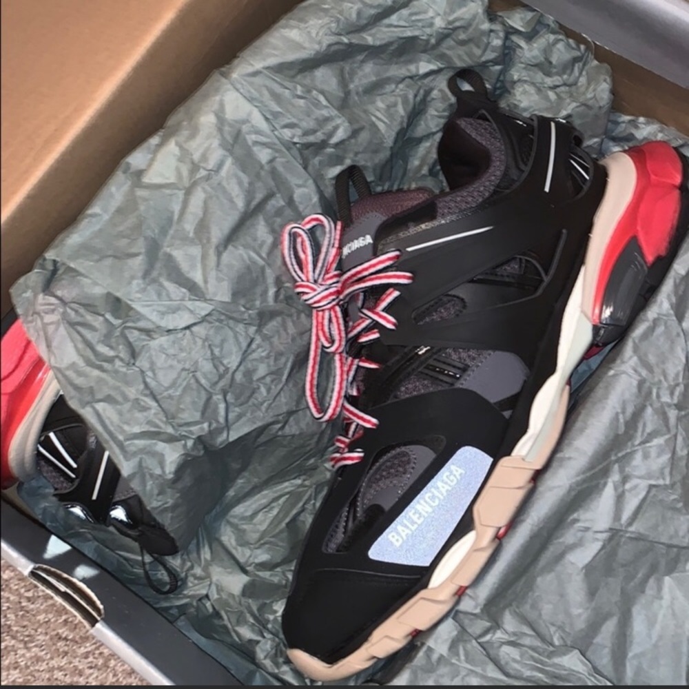 Balenciaga track
